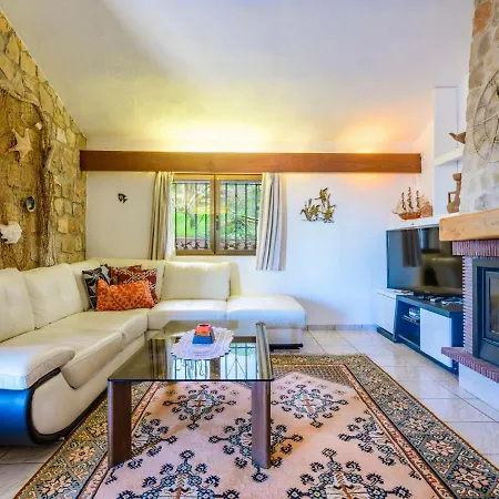 El Refugio I By Interhome Apartment *