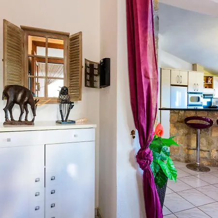 El Refugio I By Interhome Apartment *